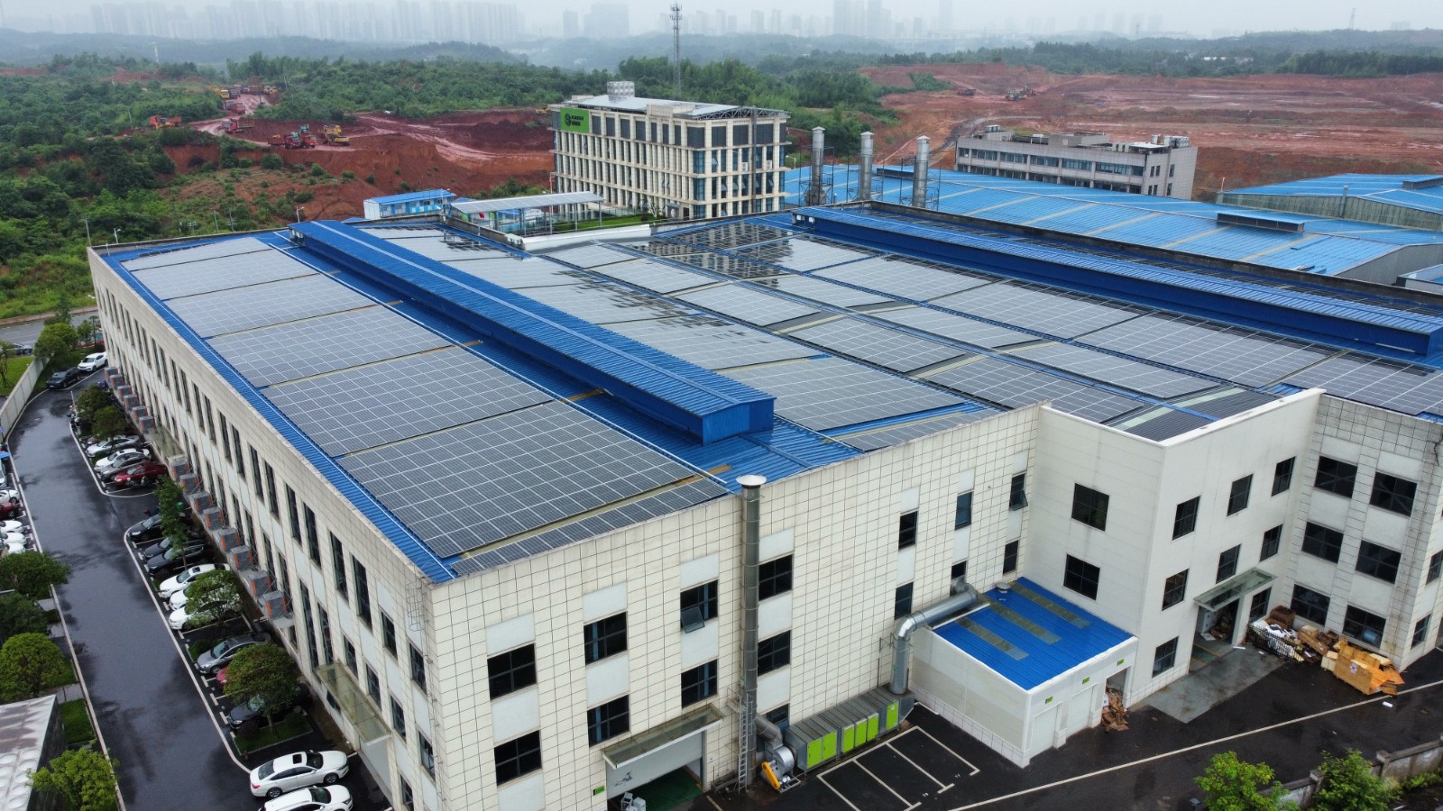 湖南：鼎力大举生长光伏发电，，，，，，，起劲探索“光伏＋”模式