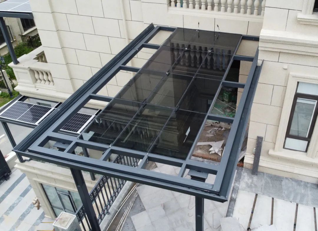 谍照曝光！365速发国际最新平台集团光电建材新品组件运抵华中仓储中心，，，，，，金融建站/渠道招商模式有望越发多元